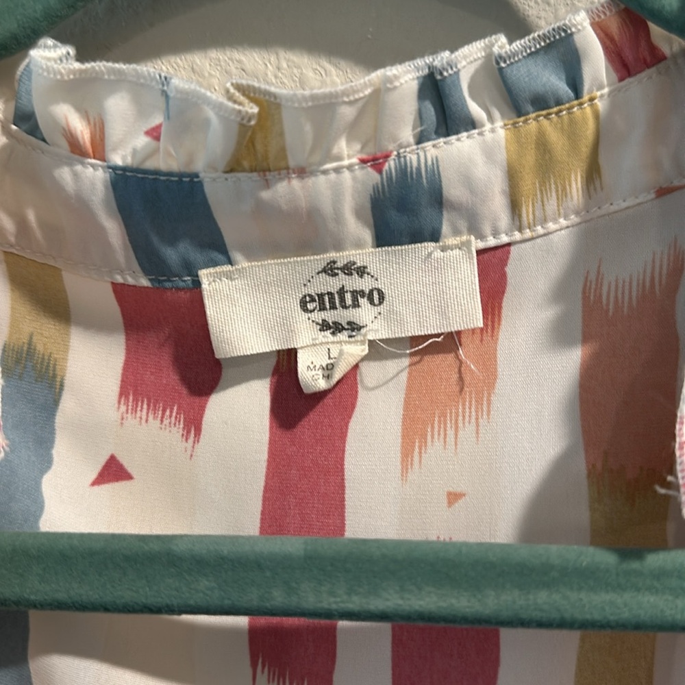 Entro Blouse Size L- NWOT - Picture 8 of 9